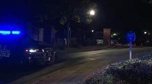 Man shot, killed in parking lot of Sandy Springs apartment complex