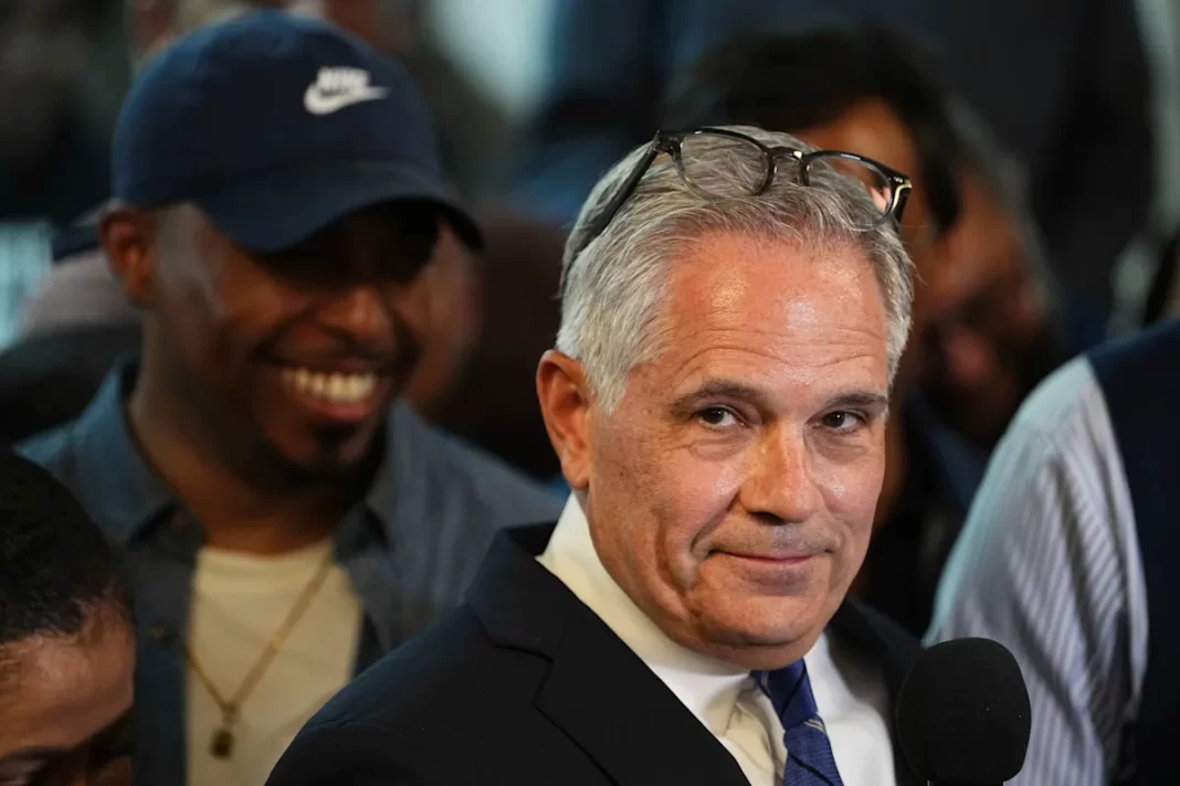 Democratic district attorneys vow to prosecute federal agents who target voting sites