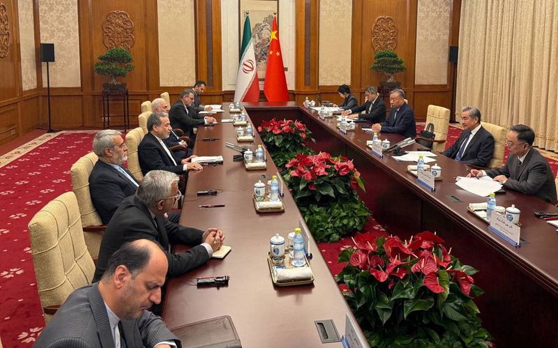 US and Iran closing in on memo to end war, sources say