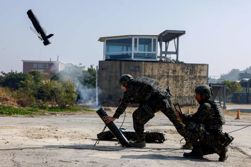 Taiwan considers resubmitting request for rejected defence budget items