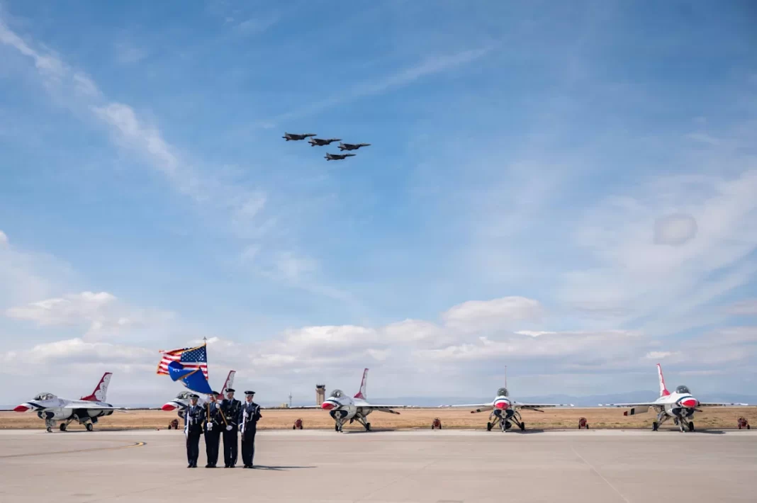 4 crew members ejected safely after Navy jets crashed at Idaho show