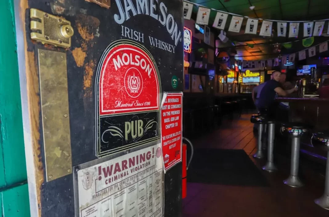 Here are the Boston bars that can stay open until 3 a.m. this summer so far