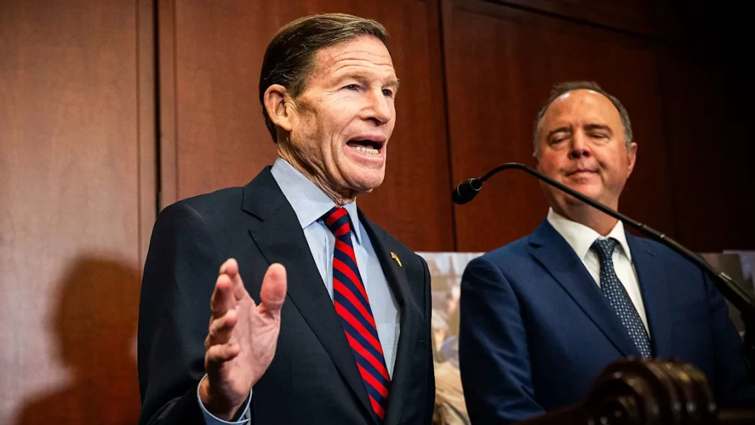 Bill Introduced in Congress To Codify the First Amendment Right To Film the Feds and Sue for Violations
