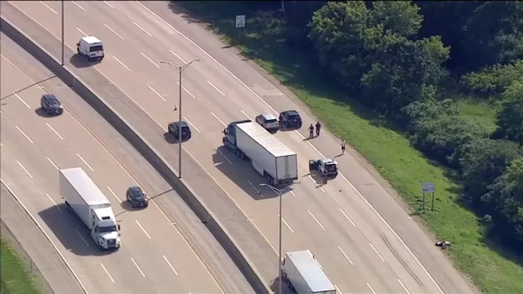 Semi hits pedestrian on I-94 in north suburbs, Illinois State Police say