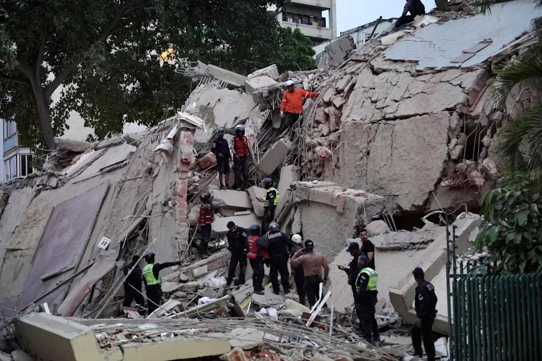 At least 164 dead and nearly 1,000 injured after powerful twin tremors