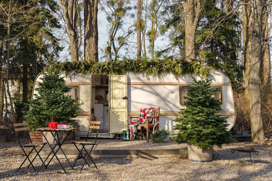 Christmas-in-July camping is taking over campgrounds. Here’s how to plan the nostalgic family trip