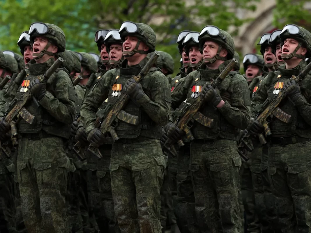 Disrupted Russian supply routes are forcing its troops to walk 18 miles to the front lines, Fedorov says
