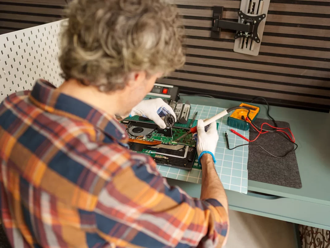 I couldn’t find a job for 9 months, so I decided to learn new skills. I’m now assembling electronics with no experience.