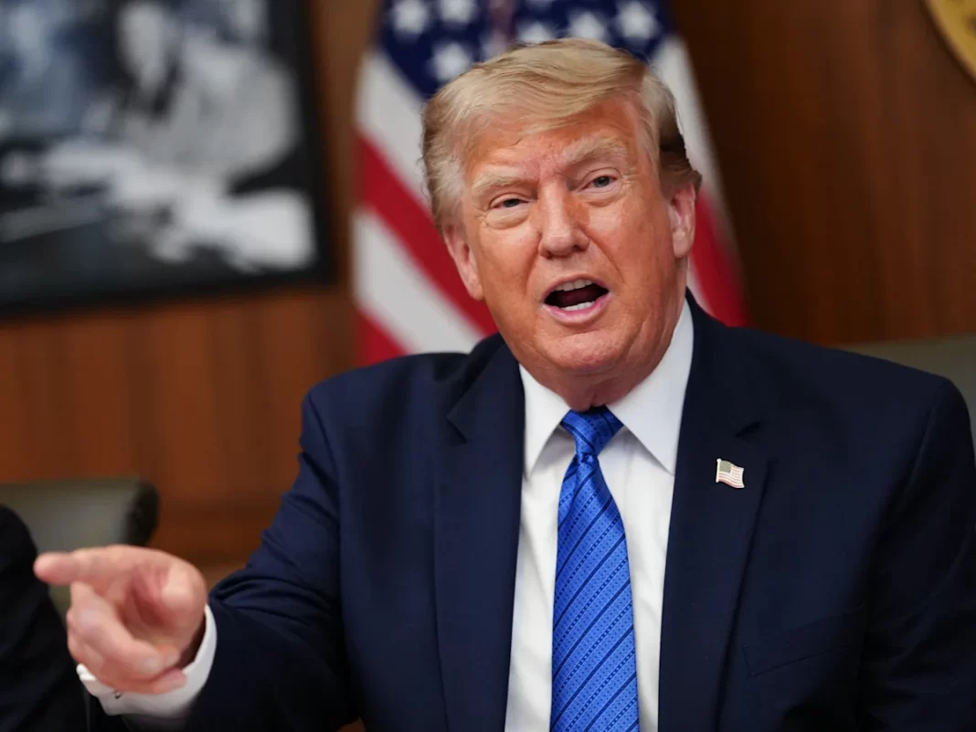 What smart people are saying about Trump Media charging for early access to the president’s Truth Social posts