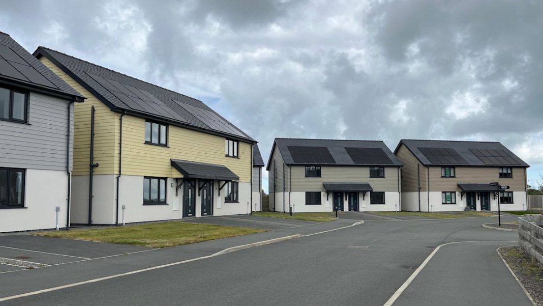 People who want to live on this almost-empty estate aren’t allowed to buy the homes