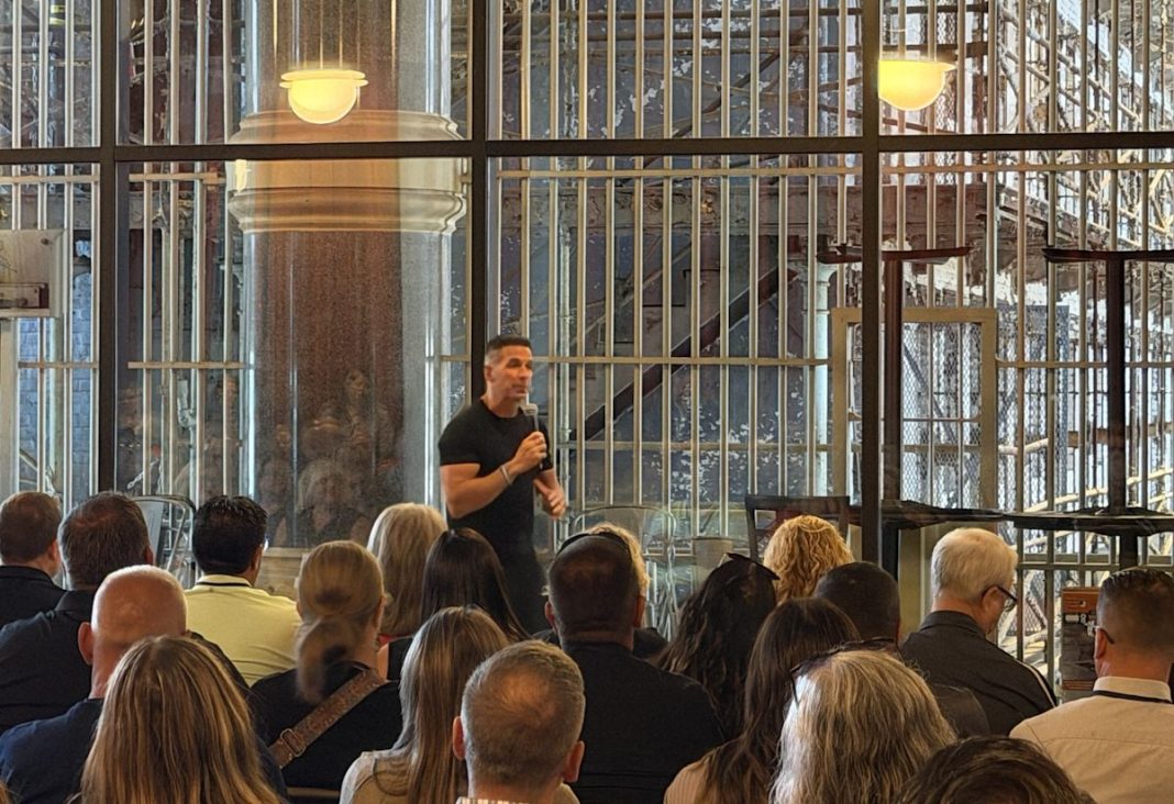 Mid-Ohio ESC starts school year with leadership conference