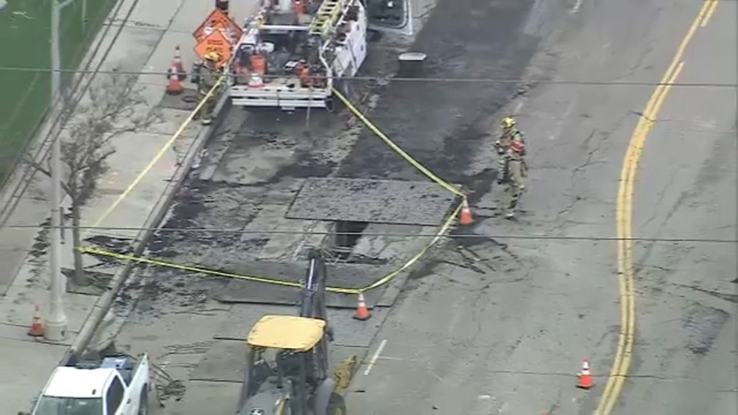 4 people hurt in construction site explosion in Arleta, fire department says