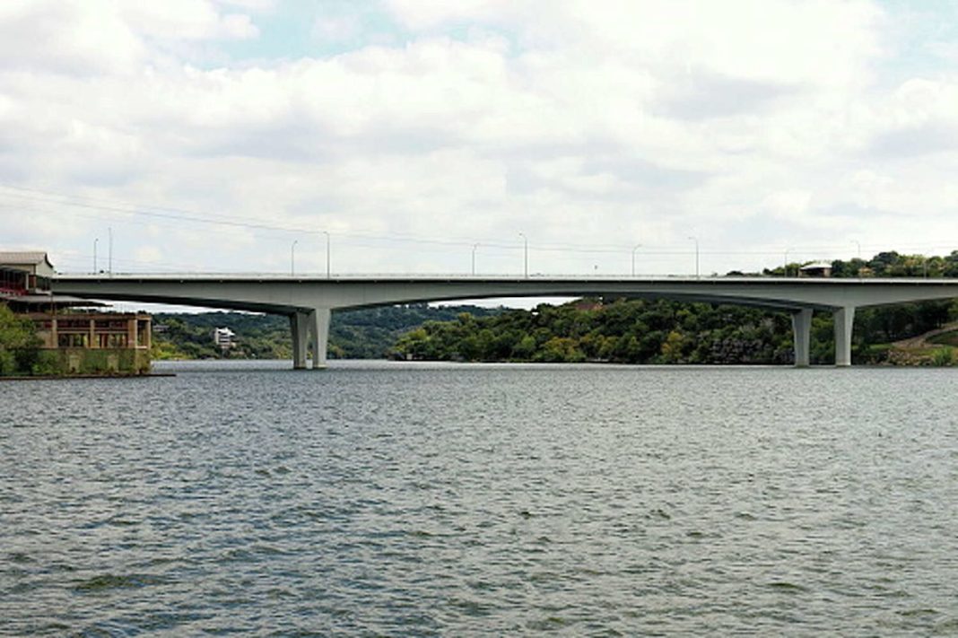 Texas lakes are bouncing back. This one is telling a different story